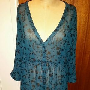 Dress / cover up / cute top